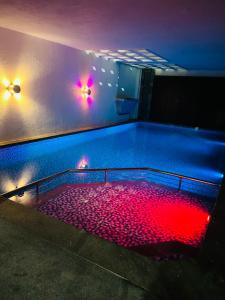 Πισίνα στο ή κοντά στο Luxe Loop