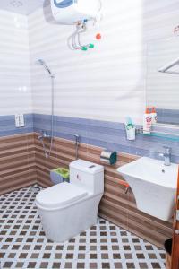 Phòng tắm tại Naka Hotel Mộc Châu - Lầu Anh Thái