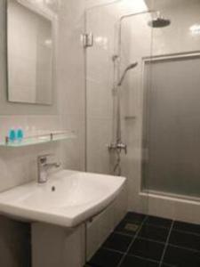 Ένα μπάνιο στο Kidurong Inn