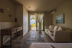 Posezení v ubytování The Villa Amalia + 57 fotografií