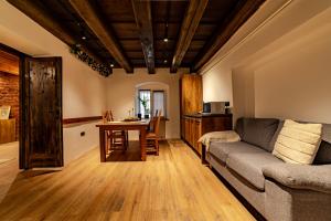 Galeriebild der Unterkunft ALBERT RESIDENCE Brasov Historical City Center in Braşov