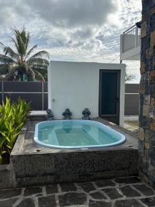 Bazén v ubytování 5 Spots Studio nebo v jeho okolí