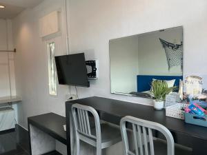 Η κουζίνα ή μικρή κουζίνα στο Loma Place