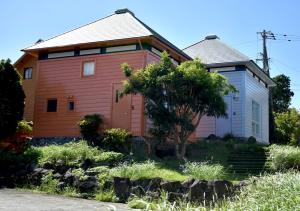 Bygningen som villaen ligger i