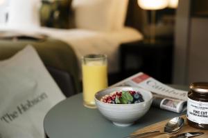 Jídlo v hotelu nebo okolí + 23 fotografií