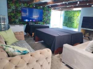 Μια τηλεόραση ή/και κέντρο ψυχαγωγίας στο VB Accomodation (STATION HOME)