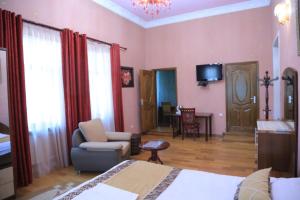 TV a/nebo společenská místnost v ubytování Almaz - Hotel