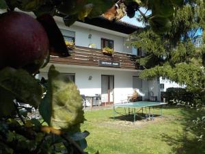 Κήπος έξω από το Ferienwohnung Konzell