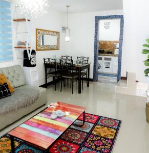 Kuchyň nebo kuchyňský kout v ubytování Clark Stays Blue