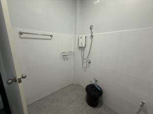 Koupelna v ubytování Baan Tai Gardens + 6 fotografií