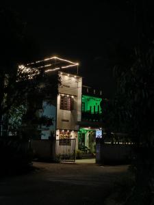 Tòa nhà nơi căn hộ tọa lạc