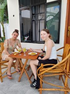 Επισκέπτες που μένουν στο Didas Villa Stay Deluxe