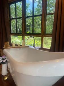 Ένα μπάνιο στο Baan pakdee +21 φωτογραφίες