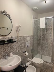 Ένα μπάνιο στο Villa Catelli +24 φωτογραφίες