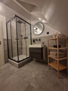 Ένα μπάνιο στο Janna's City Appartement