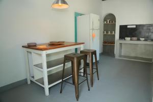 Η κουζίνα ή μικρή κουζίνα στο Shine Breeze villa +97 φωτογραφίες