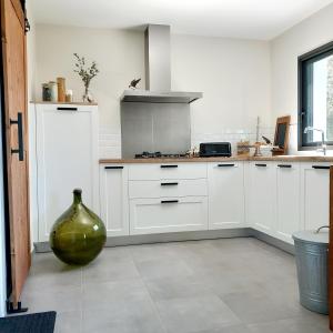 Η κουζίνα ή μικρή κουζίνα στο BOCENNO Catherine