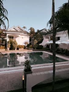 Πισίνα στο ή κοντά στο The Rai Resort Rawai - Pool & Garden