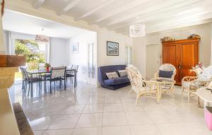 Et opholdsområde på Villa Proche De La Mer