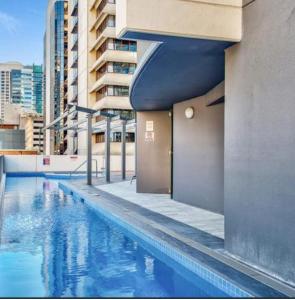 Swimmingpoolen hos eller tæt på Brisze Stayz