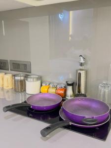 O bucătărie sau chicinetă la The Beige Haven 30th Floor Supernova Studio