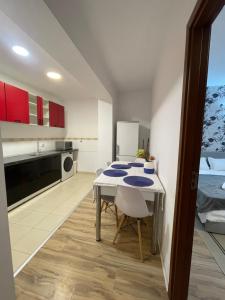 Kuchyň nebo kuchyňský kout v ubytování Marisah Rin Residence