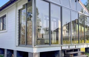 Το κτήριο όπου στεγάζεται  η παραθεριστική κατοικία