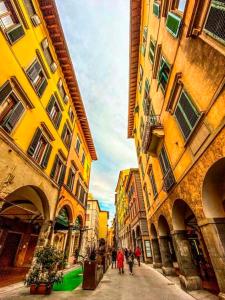 Khu vực xung quanh gần chỗ nghỉ nhà dân