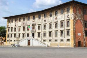 Tòa nhà nơi chỗ nghỉ nhà dân tọa lạc