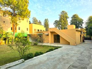 Το κτήριο όπου στεγάζεται  η παραθεριστική κατοικία