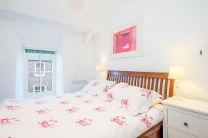 Ένα ή περισσότερα κρεβάτια σε δωμάτιο στο Greystones House