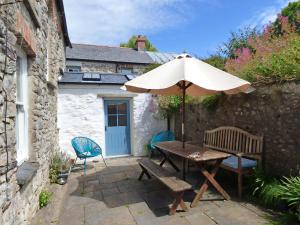 Το κτήριο όπου στεγάζεται  η παραθεριστική κατοικία