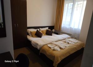 Giường trong phòng chung tại Guest Suite +43 ảnh