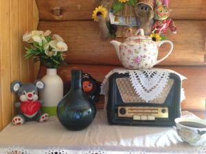 Příslušenství pro přípravu čaje a kávy v ubytování Norieši