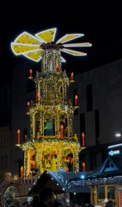 Φωτογραφία από το άλμπουμ του kitchenroombed - Top City-Lage I nahe Hbf I bis 5P I Aufzug I Tiefgarage I Terrasse σε Halle an der Saale