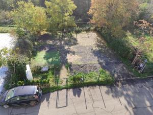 Un jardín fuera de Family Hotel Lazuren Briag