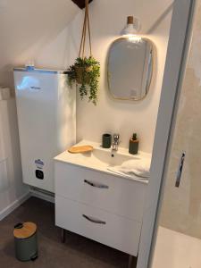 Un baño de Studio moderne Plein Centre Nemours 14 fotos más