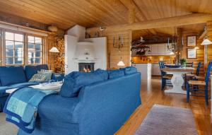 Χώρος καθιστικού στο Awesome Home In Skjærhalden With House A Panoramic View