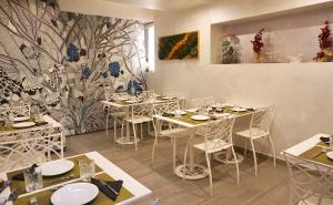 Restaurace v ubytování Hotel Vespasiano