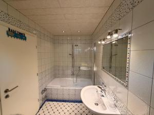 Un baño de Kitzbühel Garten Suite