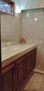 Ένα μπάνιο στο Villa Nianing +17 φωτογραφίες