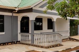 Budova, kde se prázdninový dům nachází + 7 fotografií