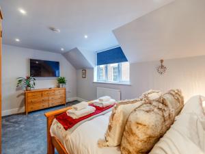 Ένα ή περισσότερα κρεβάτια σε δωμάτιο στο Nest Holiday Home +13 φωτογραφίες