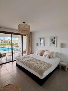 Ένα ή περισσότερα κρεβάτια σε δωμάτιο στο Infinity View Beach House, 2 bdr +33 φωτογραφίες