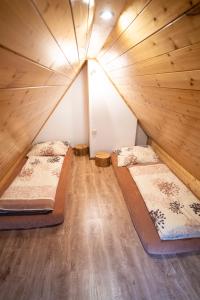 Postel nebo postele na pokoji v ubytování Chata Pod Soláněm