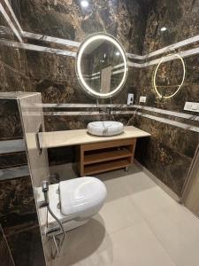 Ένα μπάνιο στο Hotel Royal Gold Palace