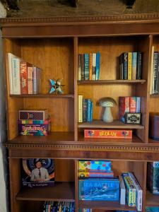 Η βιβλιοθήκη της παραθεριστικής κατοικίας
