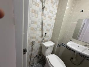 Ванная комната в Best Inn Hostel Patong