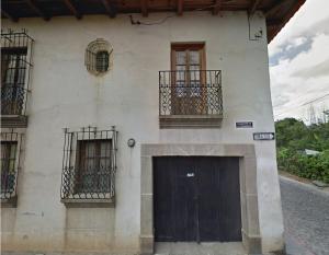 Το κτήριο όπου στεγάζεται  το διαμέρισμα