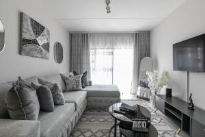 Μια τηλεόραση ή/και κέντρο ψυχαγωγίας στο Bloom at Maroela